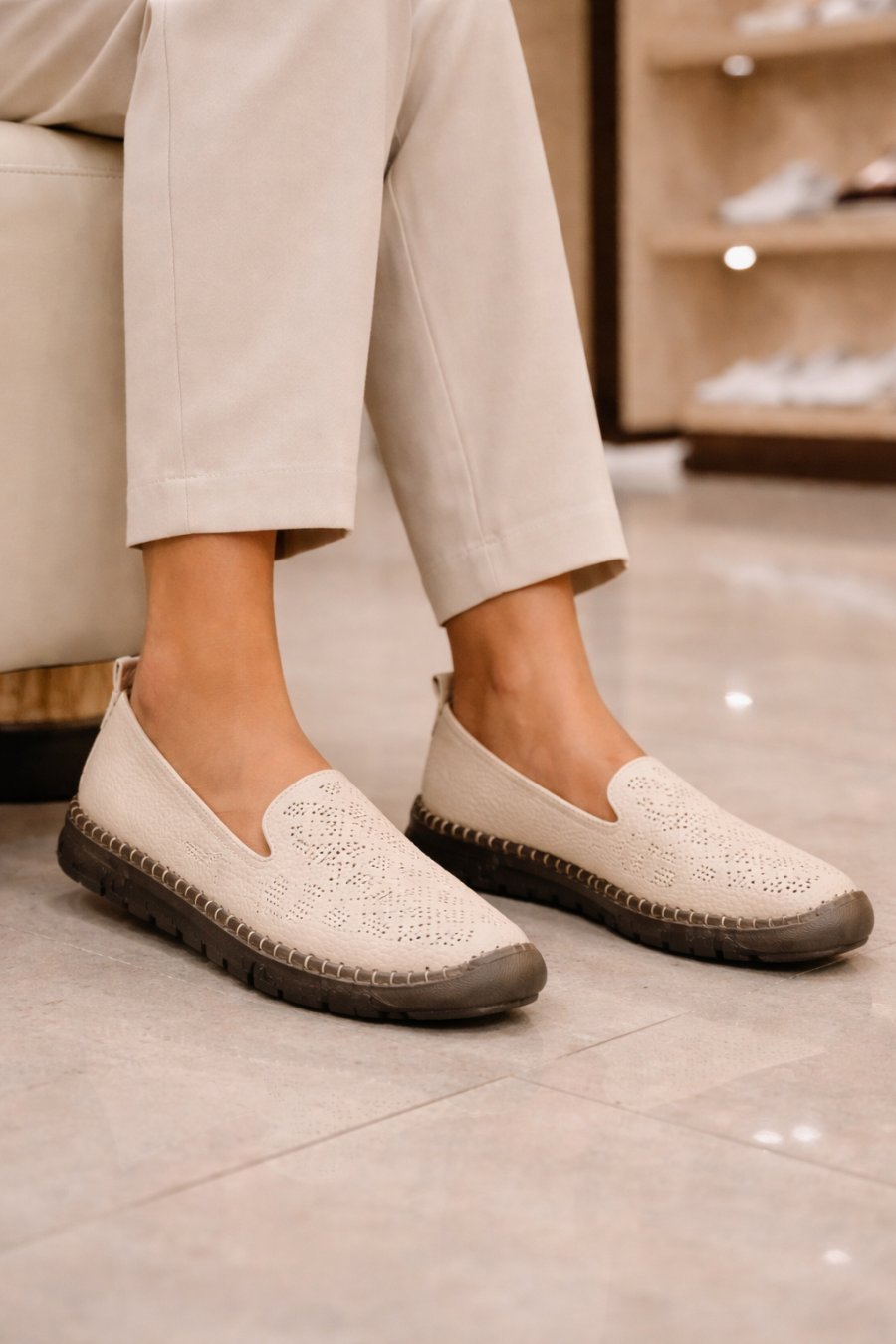 Women Shoes - EE-128